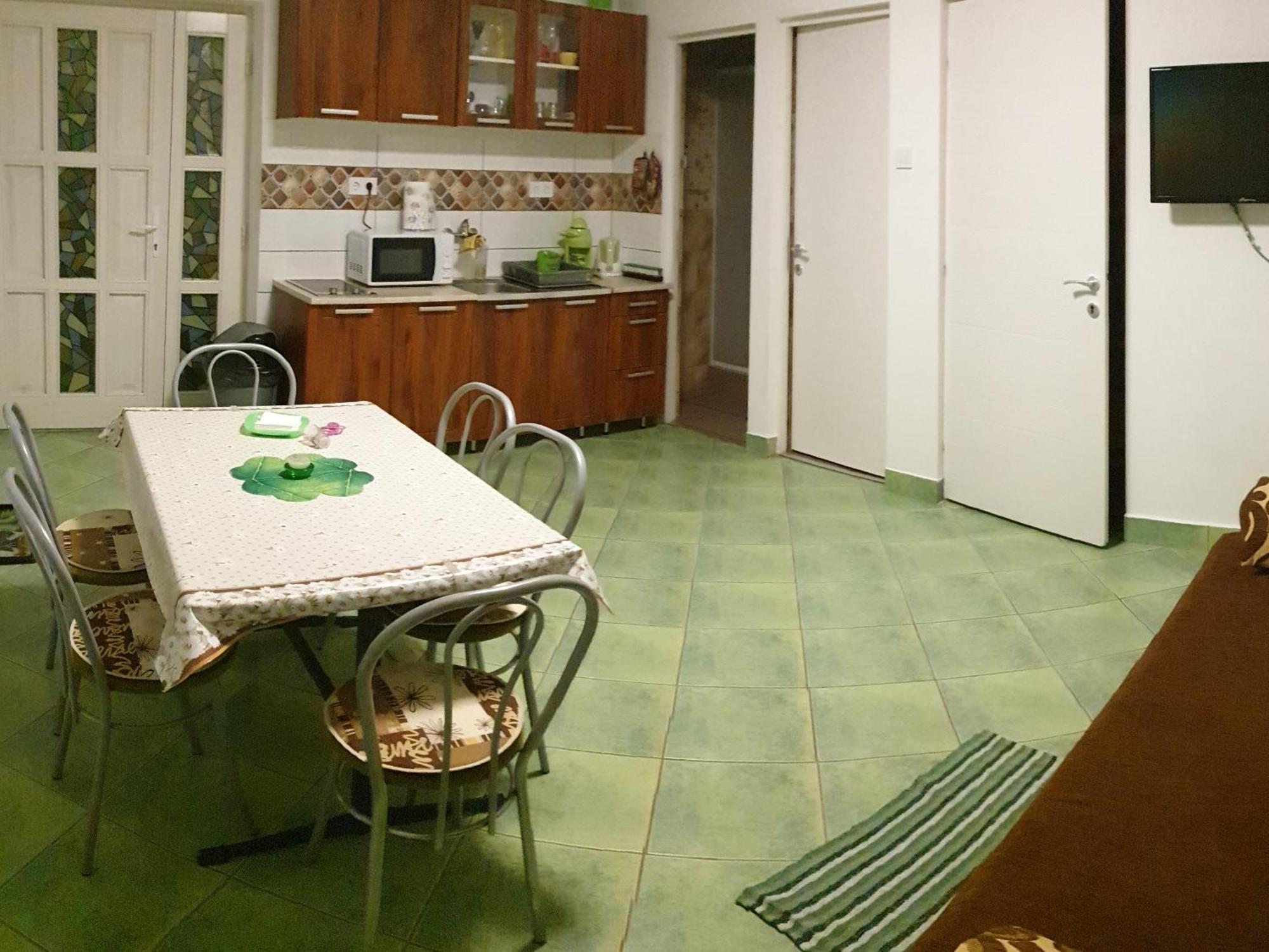 Grevia Apartmanok Poroszló Quarto foto